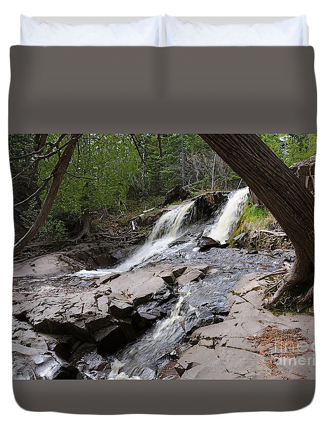 Cook County North Shore Duvet Cover featuring the photograph Fall River View #2 by Sandra Updyke