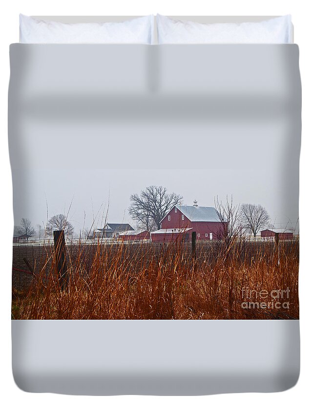 Iowa Duvet Cover featuring the photograph Farm House by George D Gordon III