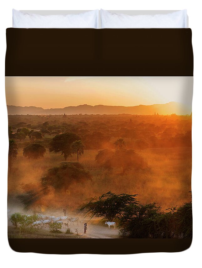 Travel Duvet Cover featuring the photograph Farmer returning to village in the evening by Pradeep Raja Prints