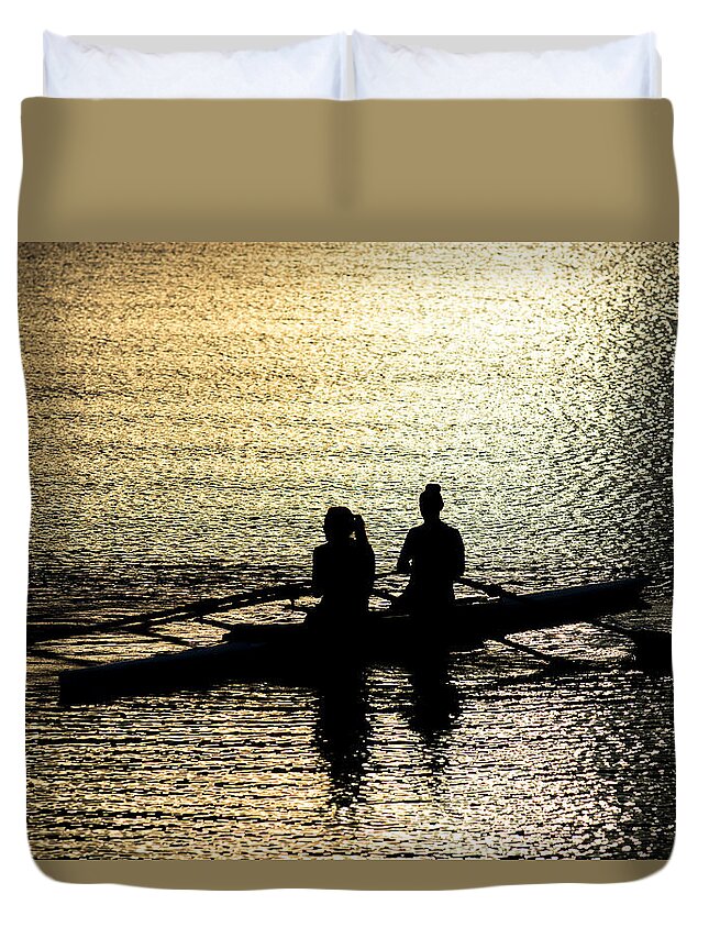 Rowing Boat Duvet Cover featuring the photograph Female Rowers on Sunset Lake by Andreas Berthold