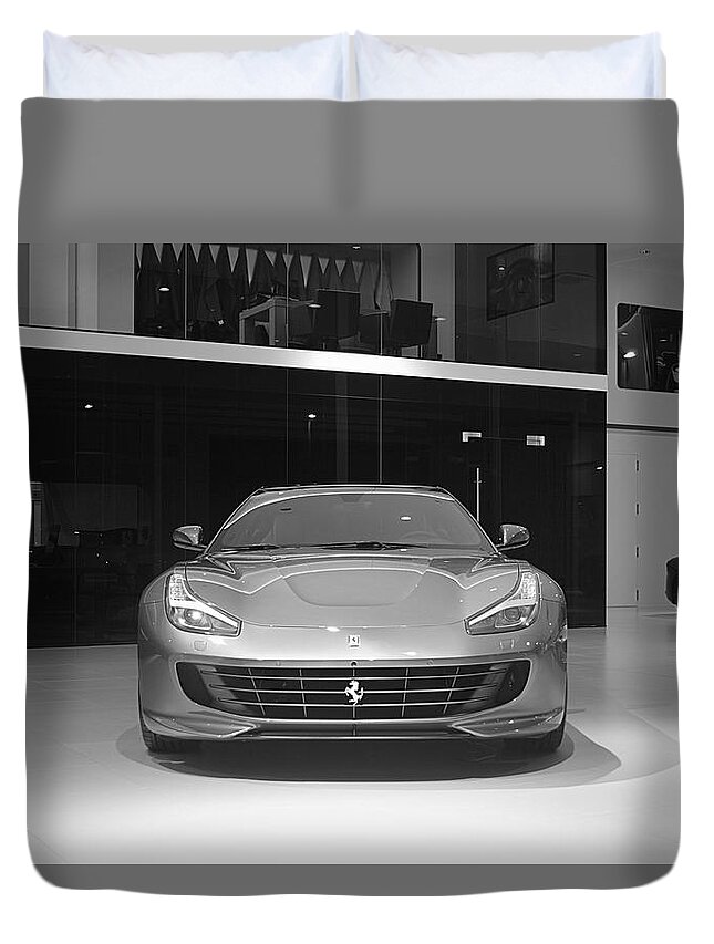 Gtc4lusso Duvet Cover featuring the photograph Ferrari GTC4 Lusso by Sportscarsofbelgium