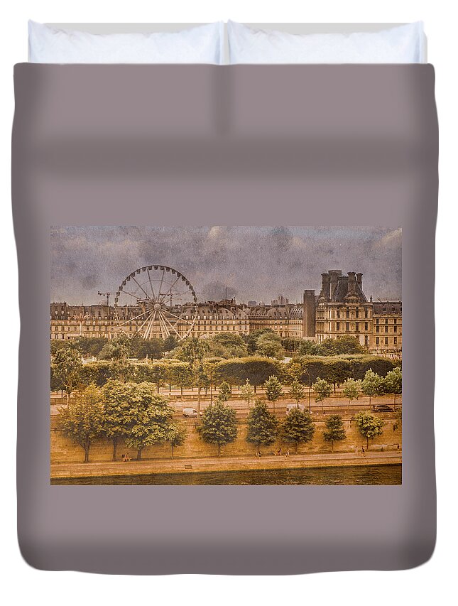 Paris Duvet Cover featuring the photograph Paris, France - Ferris Wheel by Mark Forte
