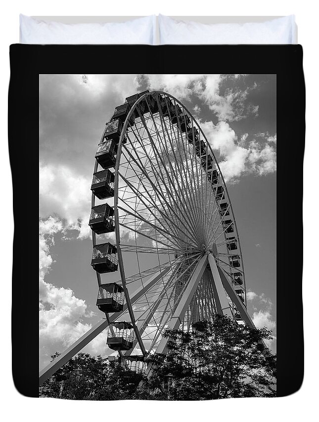 Chicago Duvet Cover featuring the photograph Ferris Wheel - Navy Pier by John Roach