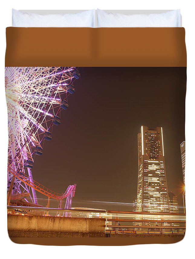 Ferris Wheel Duvet Cover featuring the photograph Ferris wheel/yokohama,japan by Tamkats Ry
