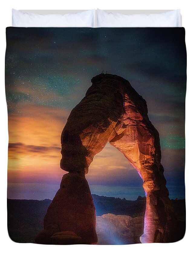 Arches Delicate Arch Night Photography Moab Moab Utah Utah Photography Photography Of Utah National Parks National Parks Photography Night Sky Night Photography Workshops Darren White Darren White Photography Fine Art Fine Art Prints Fine Art Photography Fine Art Landscapes Fine Art Acrylics Fine Art Canvas Fine Art Metals Duvet Cover featuring the photograph Finding Heaven by Darren White