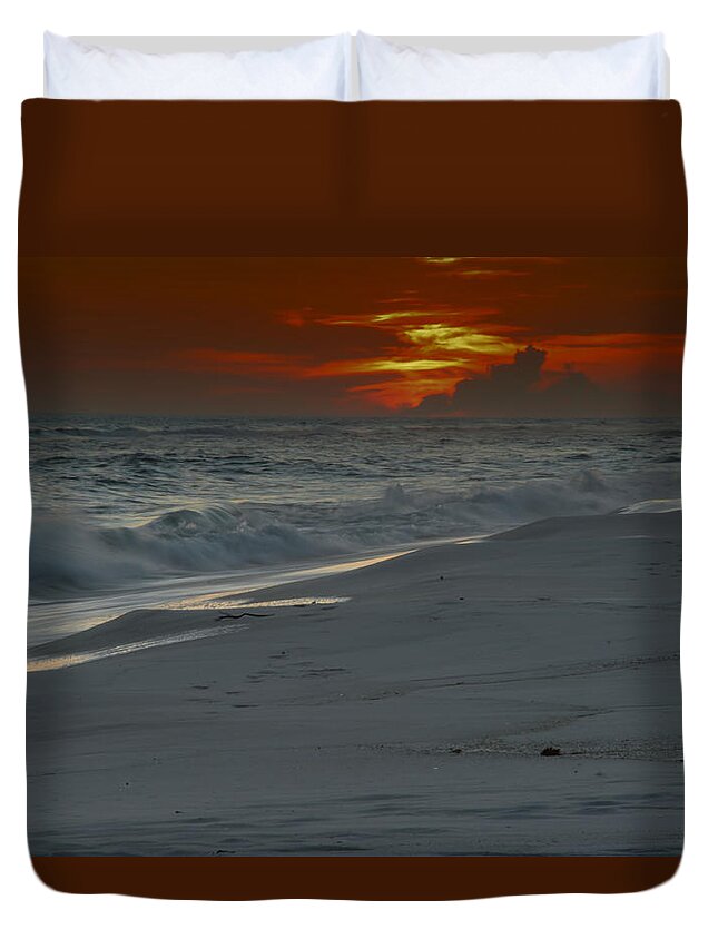 Sunset Duvet Cover featuring the photograph Fire in the Horizon by Renee Hardison