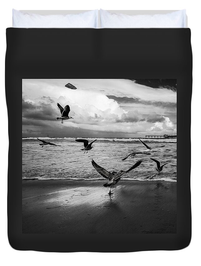 Beach Duvet Cover featuring the photograph Flow by Ryan Weddle