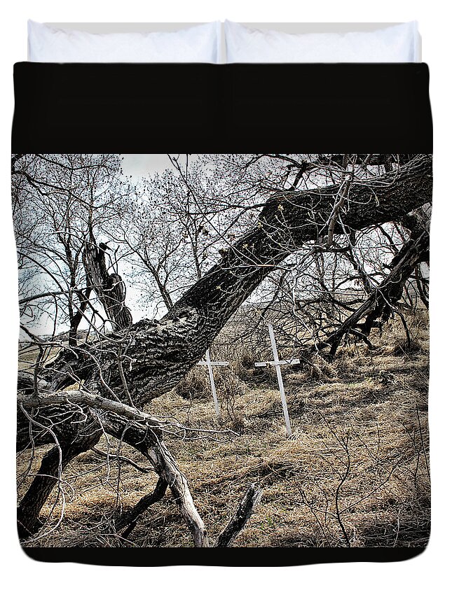 Haunted Duvet Cover featuring the photograph Fone Hill Cemetery by Ryan Crouse