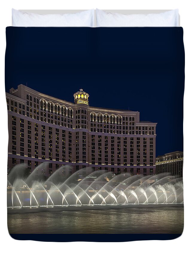 Bellagio Hotel Duvet Cover featuring the photograph Fountains Of Bellagio Hotel by Susan Candelario