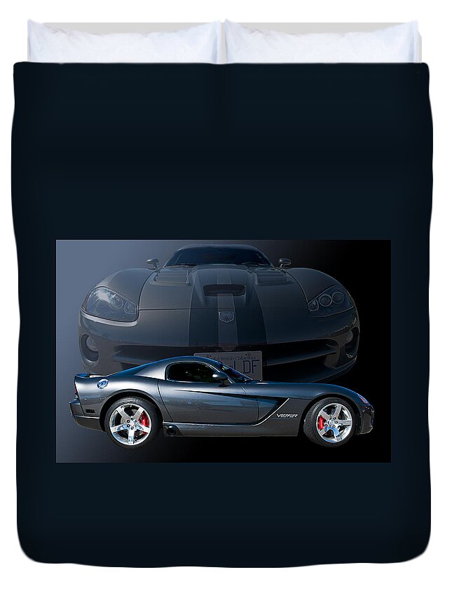 Viper Duvet Cover featuring the photograph Black Beauty by Jim Hatch