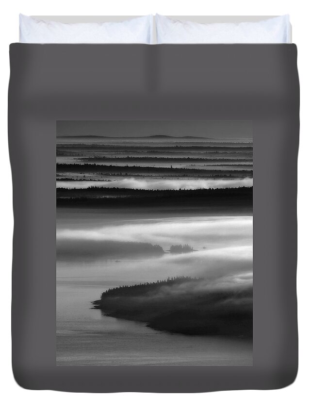 Acadia Duvet Cover featuring the photograph Frenchman's Bay Recursion by Neil Shapiro