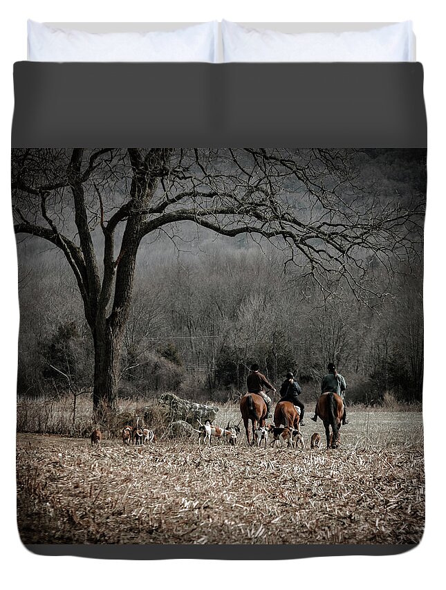 Hunt Duvet Cover featuring the photograph Friends by Pamela Taylor