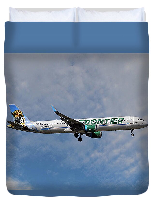 Frontier Duvet Cover featuring the photograph Frontier Airbus A321-211 by Smart Aviation