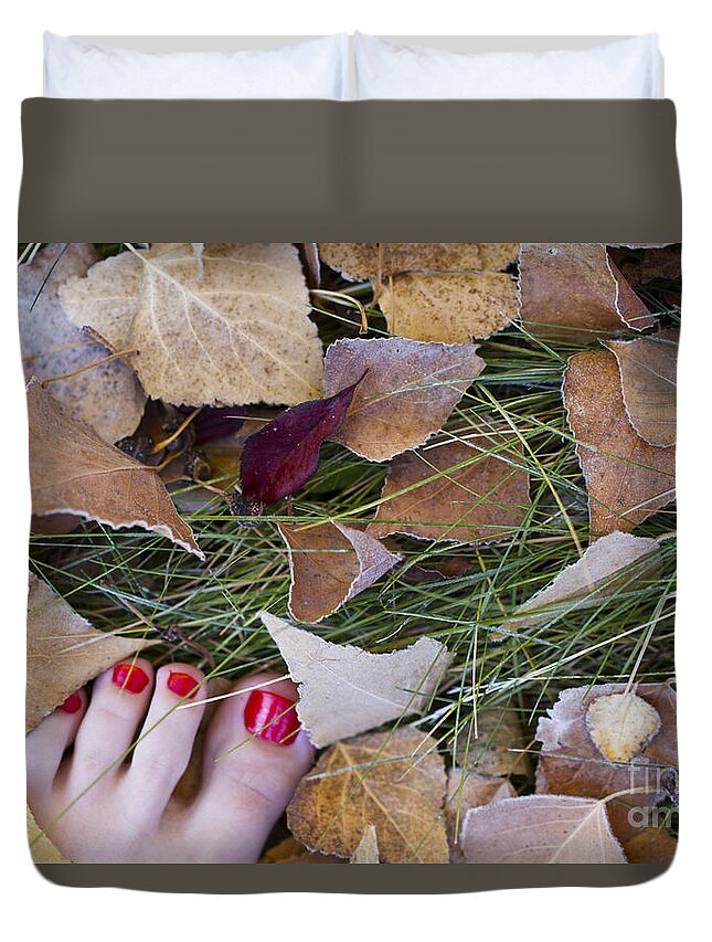 Leaves Duvet Cover featuring the photograph Frosty Toes by Douglas Kikendall