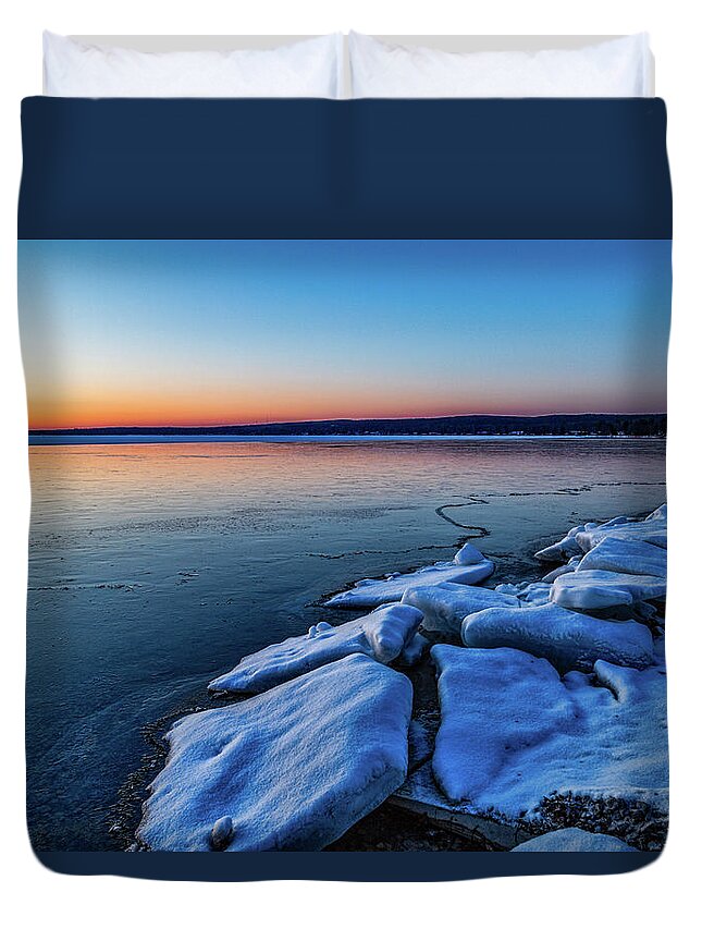 Higgins Lake Duvet Cover featuring the photograph Frozen in time by Joe Holley