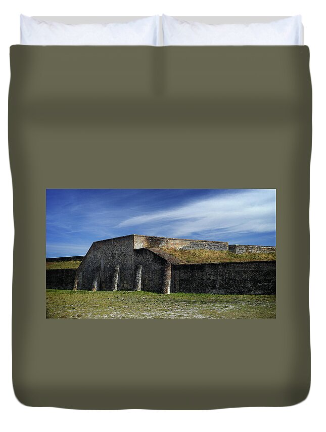 Moat Duvet Cover featuring the photograph Ft. Pickens Moat by George Taylor