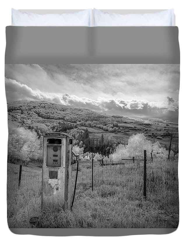Antique Pump Duvet Cover featuring the photograph Fuel the Valley by Jon Glaser