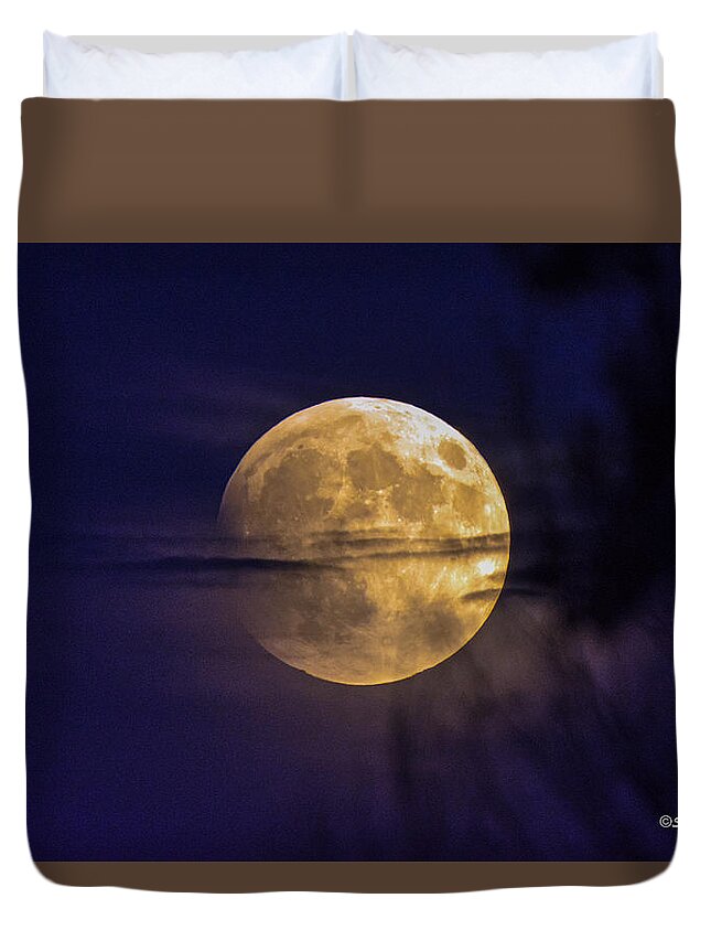 Full Moon Duvet Cover featuring the photograph Full Moon Rise by Stephen Johnson