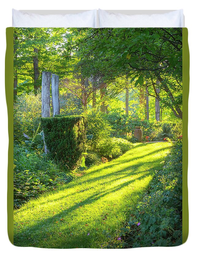 Hayward Garden Putney Vermont Duvet Cover featuring the photograph Garden Path by Tom Singleton