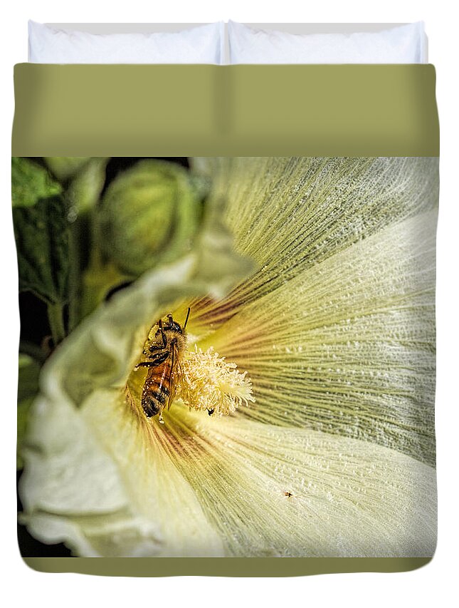 Nature Duvet Cover featuring the photograph Gathering by Alana Thrower