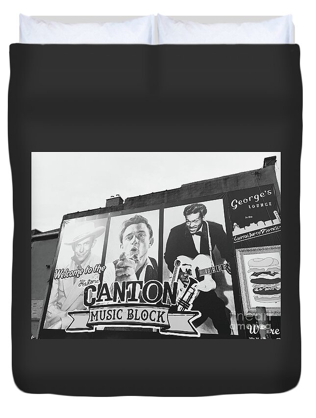 George’s Lounge Duvet Cover featuring the photograph Georges Lounge by Michael Krek
