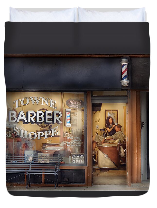 Savad Duvet Cover featuring the photograph Getting a hair cut by Mike Savad