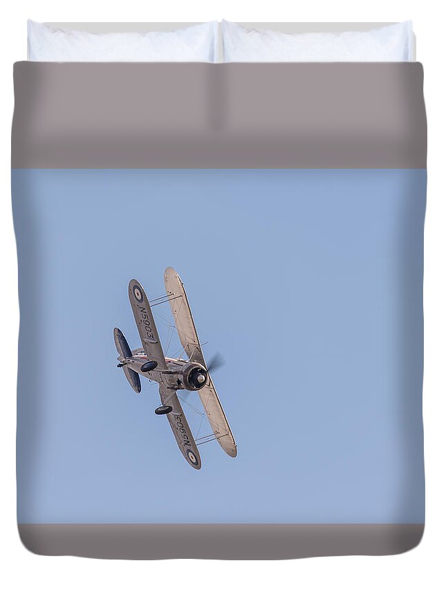 Gladiator Mk Ii N5903 Duvet Cover featuring the photograph Gloster Gladiator by Gary Eason