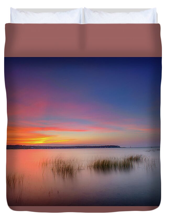 Wisconsin Duvet Cover featuring the photograph Glowing Sunset by David Heilman