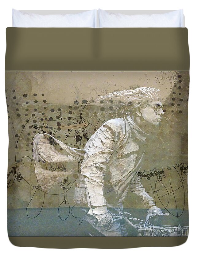 Bicycle Duvet Cover featuring the photograph Going For Gold by Paul Lovering