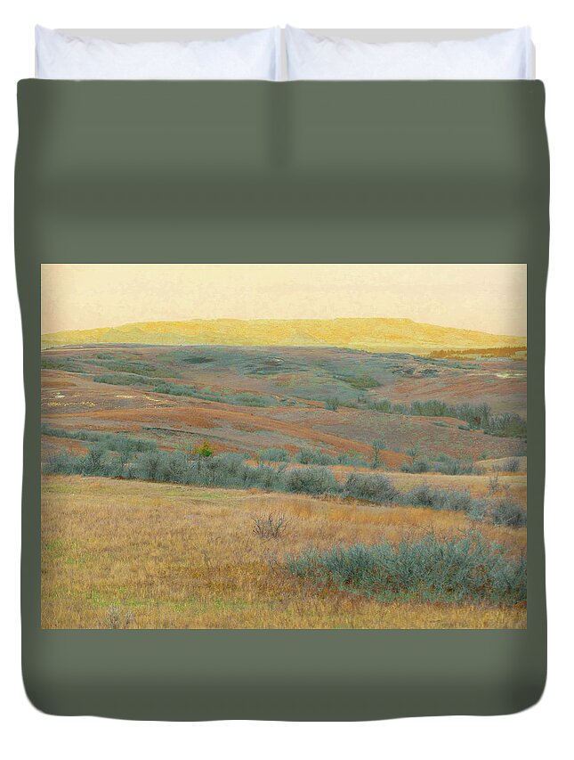 North Dakota Duvet Cover featuring the photograph Golden Dakota Horizon Dream by Cris Fulton
