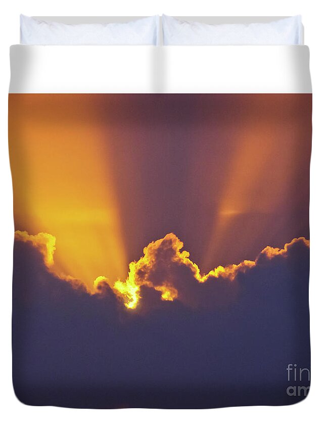 Crepuscular Ray Duvet Cover featuring the photograph Good Night Sunshine by Terri Waters