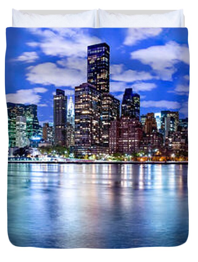 New York City Duvet Cover featuring the photograph Gothem by Az Jackson