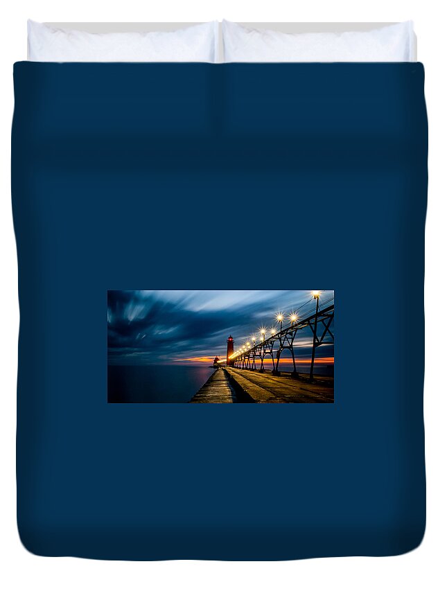 Grand Haven Duvet Cover featuring the photograph Grand Haven Lighthouse by Larry Carr