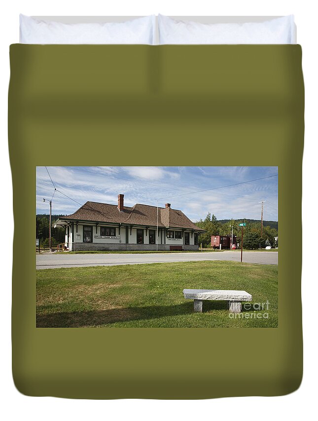 Travel Duvet Cover featuring the photograph Grand Trunk Railroad - Gorham New Hampshire by Erin Paul Donovan