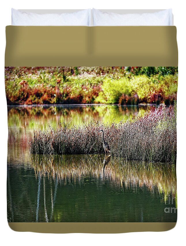 Great Blue Heron Duvet Cover featuring the photograph Great Blue Heron by Paul Mashburn