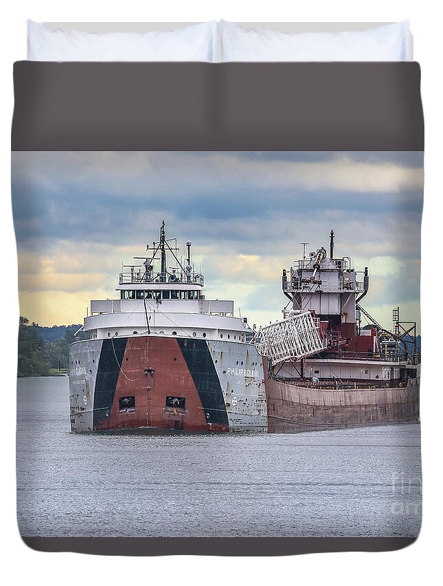 Great Lakes Freighter Duvet Cover featuring the photograph Great Lakes Freighter Philip Clark -0844 by Norris Seward
