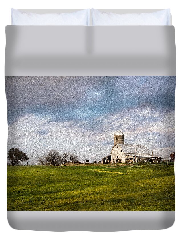 Barn Duvet Cover featuring the photograph Green Acres Farm by Cynthia Wolfe