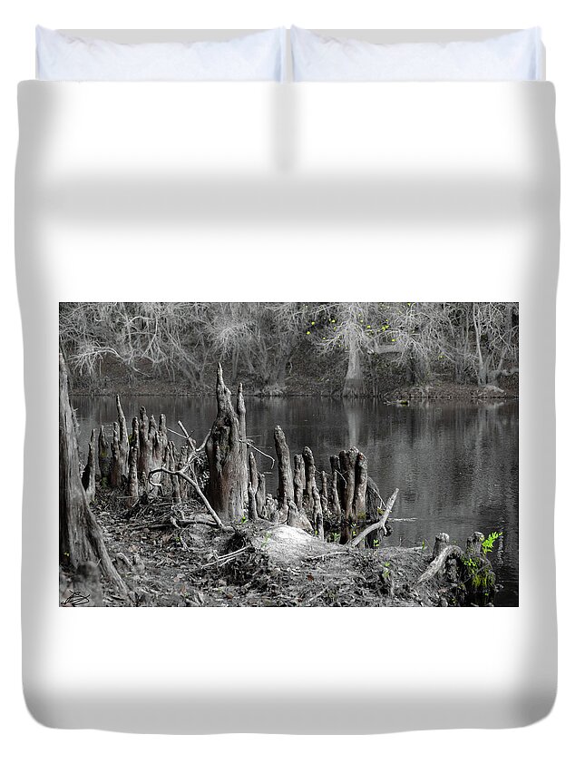 Nature Duvet Cover featuring the photograph Green by Bradley Dever