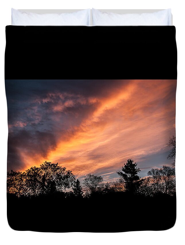 Sunrise Duvet Cover featuring the photograph Greet the Morn by Maggie Terlecki