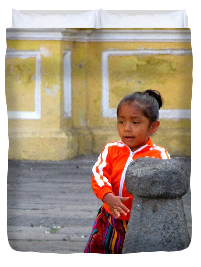 Antigua Duvet Cover featuring the photograph Guatemalan People 5 by Randall Weidner