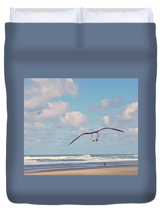 Seagulls Duvet Cover featuring the photograph Gull Getaway by Suzy Piatt