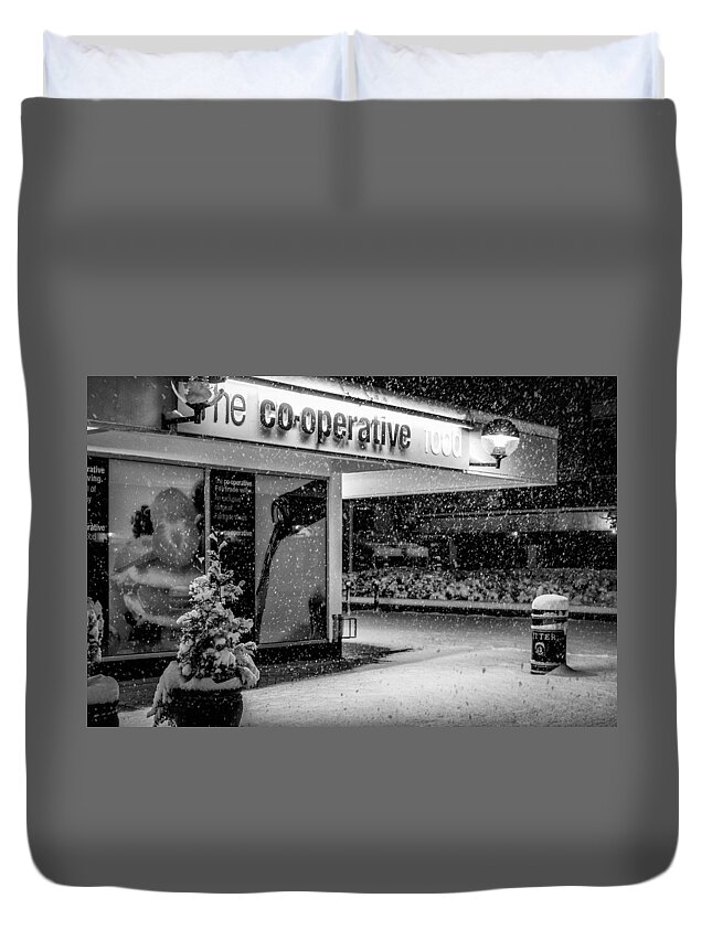 Hale Barns Precinct Duvet Cover featuring the photograph Hale Barns Co-op in the snow by Neil Alexander Photography