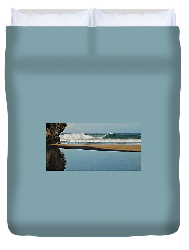 Hanakapiai Beach Duvet Cover featuring the photograph Hanakapiai Beach 1287b by Michael Peychich
