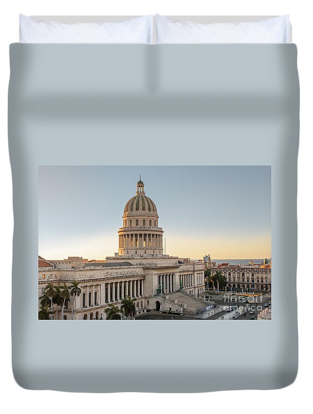 Capitolio Duvet Cover featuring the photograph Havana Capitolio by Jose Rey