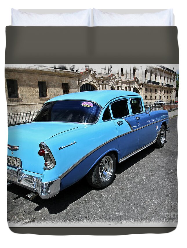 Havana Duvet Cover featuring the photograph Havana Vintage 4 by Tom Griffithe