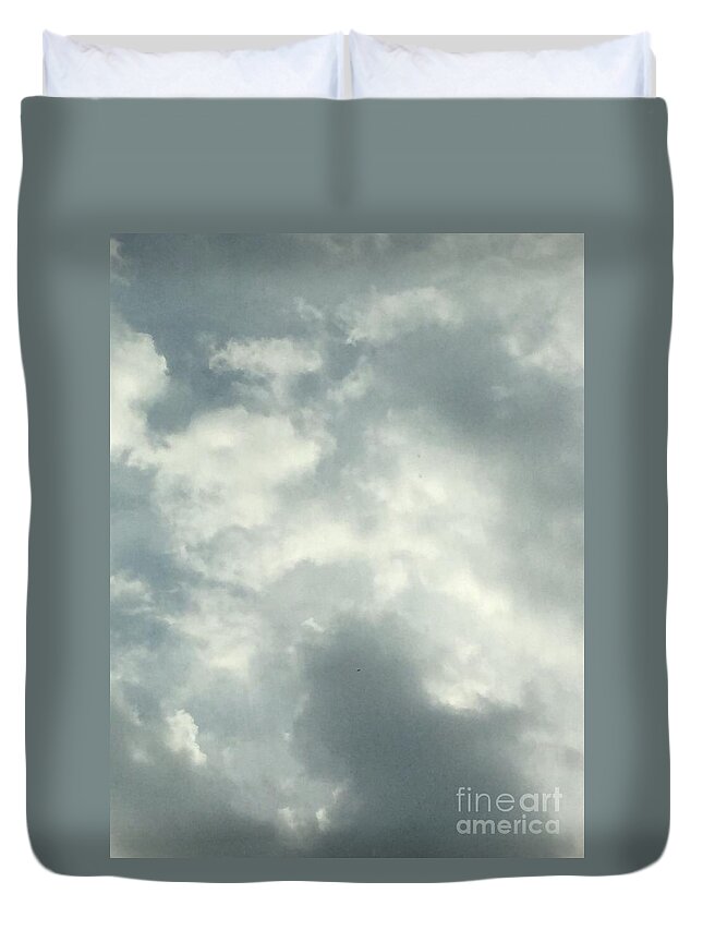 Clouds Duvet Cover featuring the photograph Heavenly Art by Barbara Plattenburg