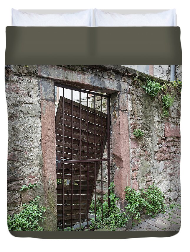 Heidelberg Duvet Cover featuring the photograph Heidelberg Alley Gate by Teresa Mucha