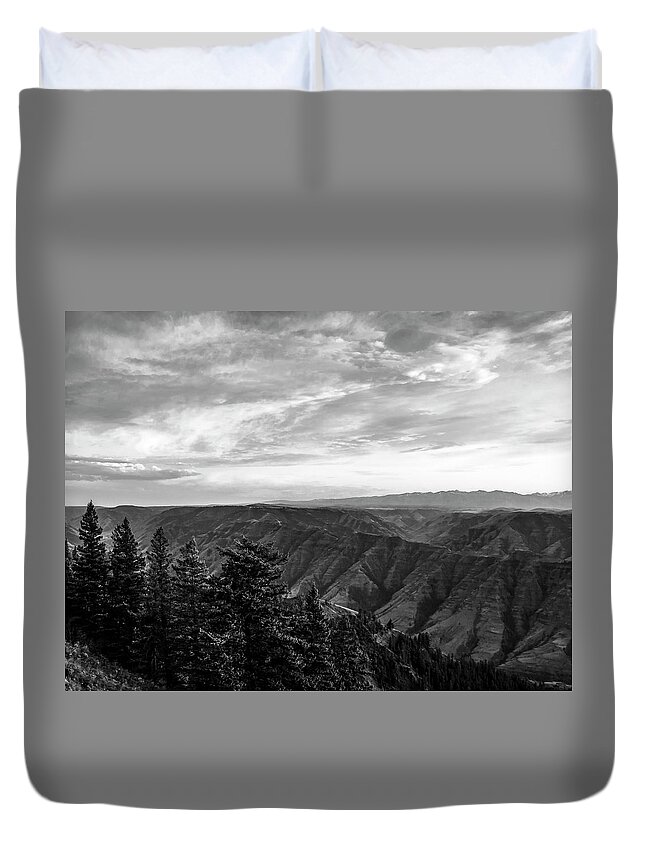 Oregon Duvet Cover featuring the photograph Hells Canyon Drama by Steven Clark