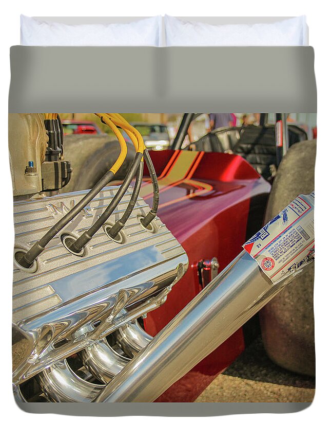 Dragster Duvet Cover featuring the photograph Hemi Digger by Darrell Foster