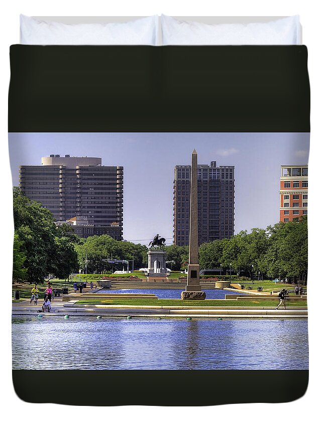 Houston Duvet Cover featuring the photograph Hermann Park by Tim Stanley